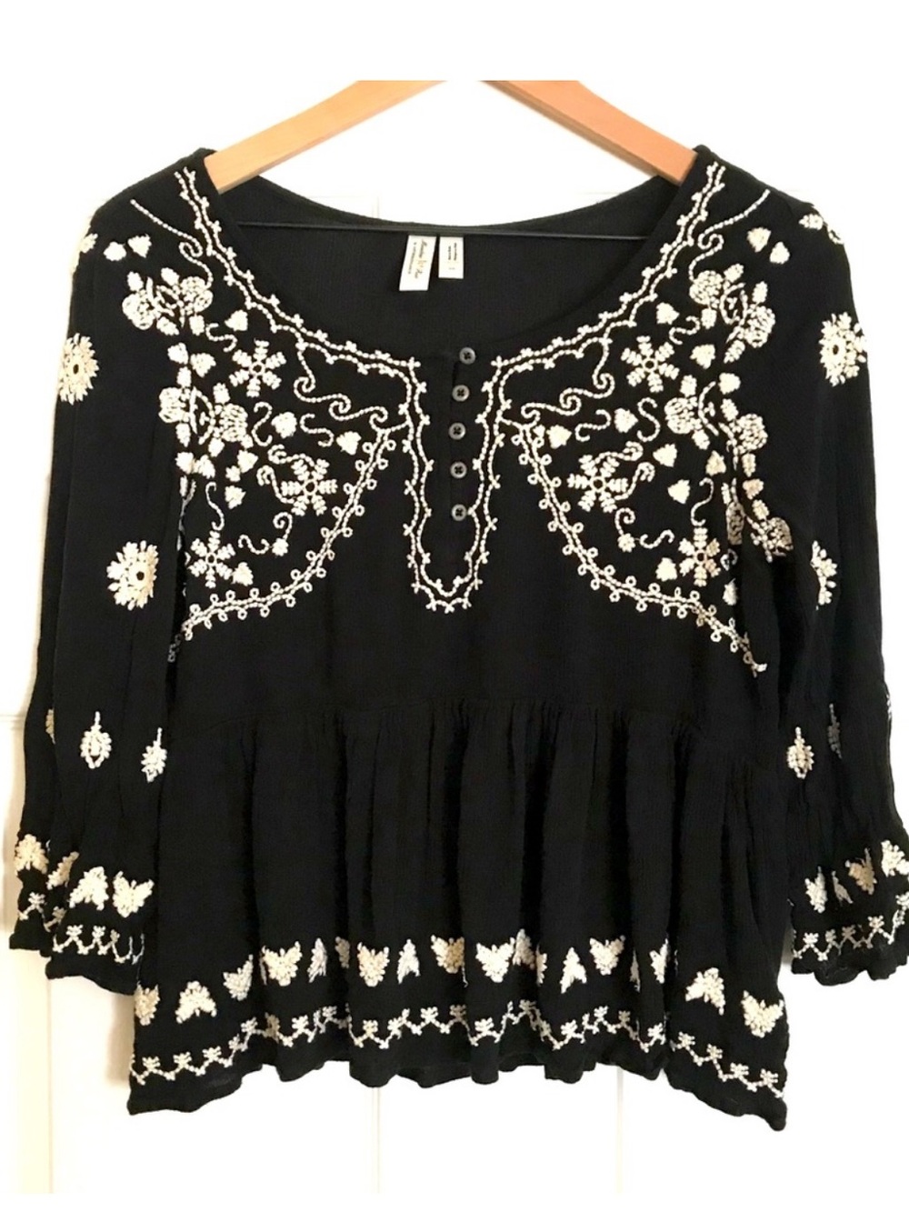 Meadow Rue Black Embroidered Peasant Blouse size Small